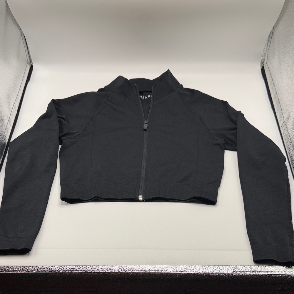 Alphalete Women's Black Zip Up Cropped Exercise Workout Jacket XS